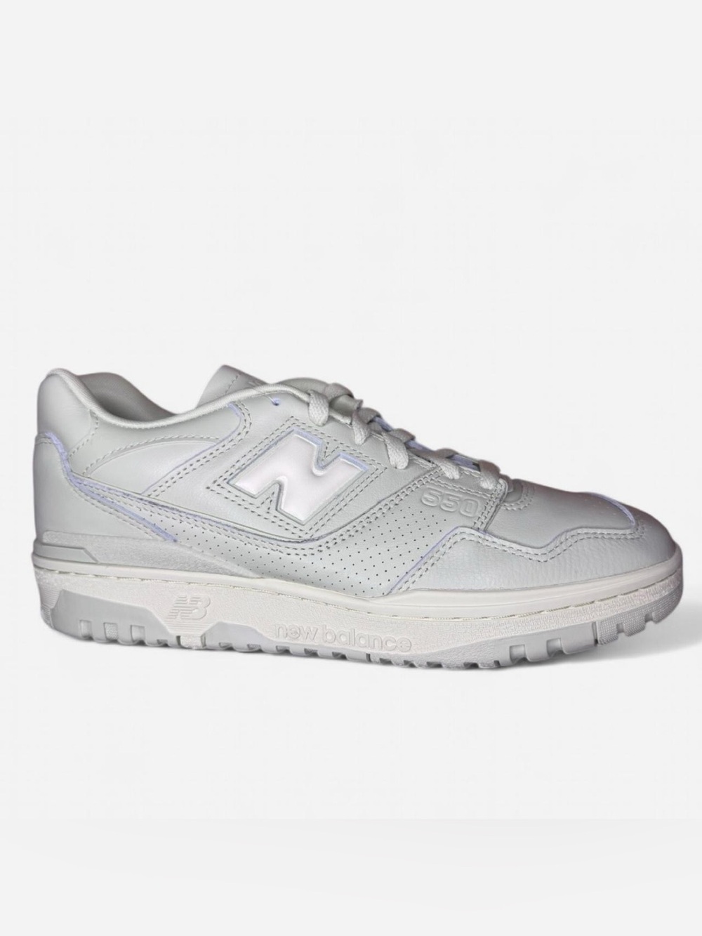 New Balance 550 ships w/box